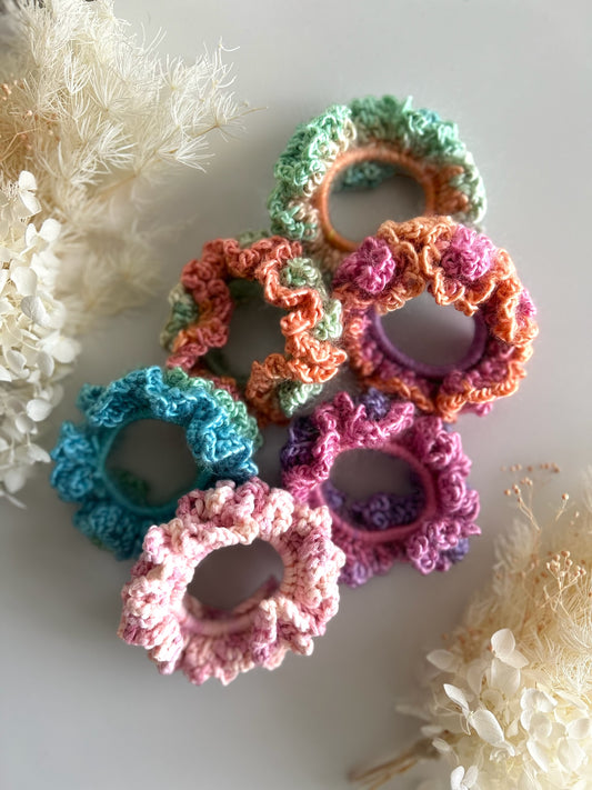 Two-Tone Crochet Scrunchie